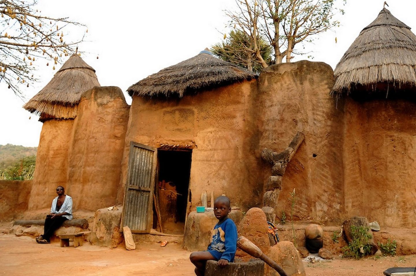 Child in front his house, Tata Somba